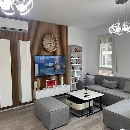 Bratti'S Apartment Near Tirana Center And Mother Teresa Airport Exterior photo