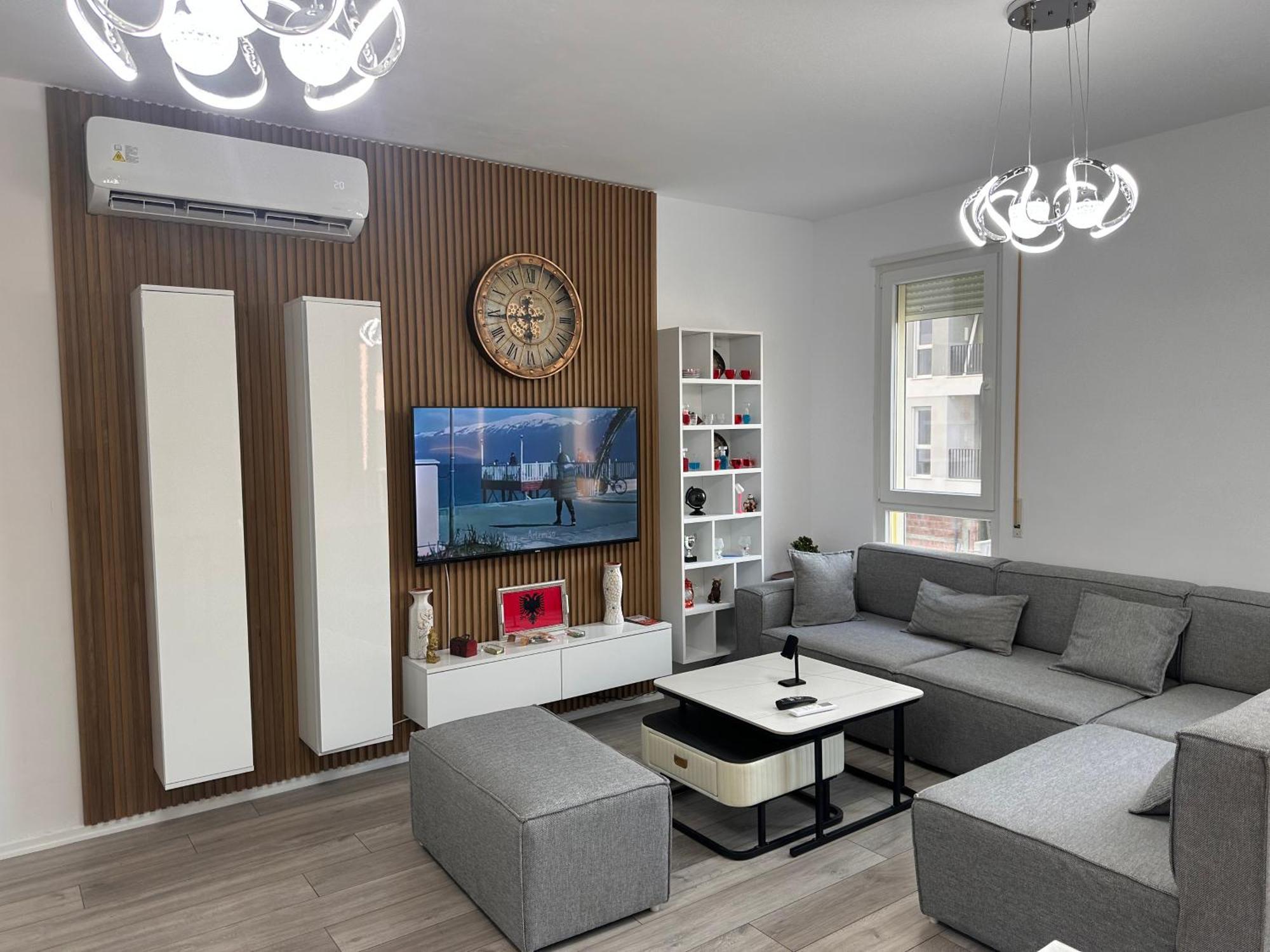 Bratti'S Apartment Near Tirana Center And Mother Teresa Airport Exterior photo